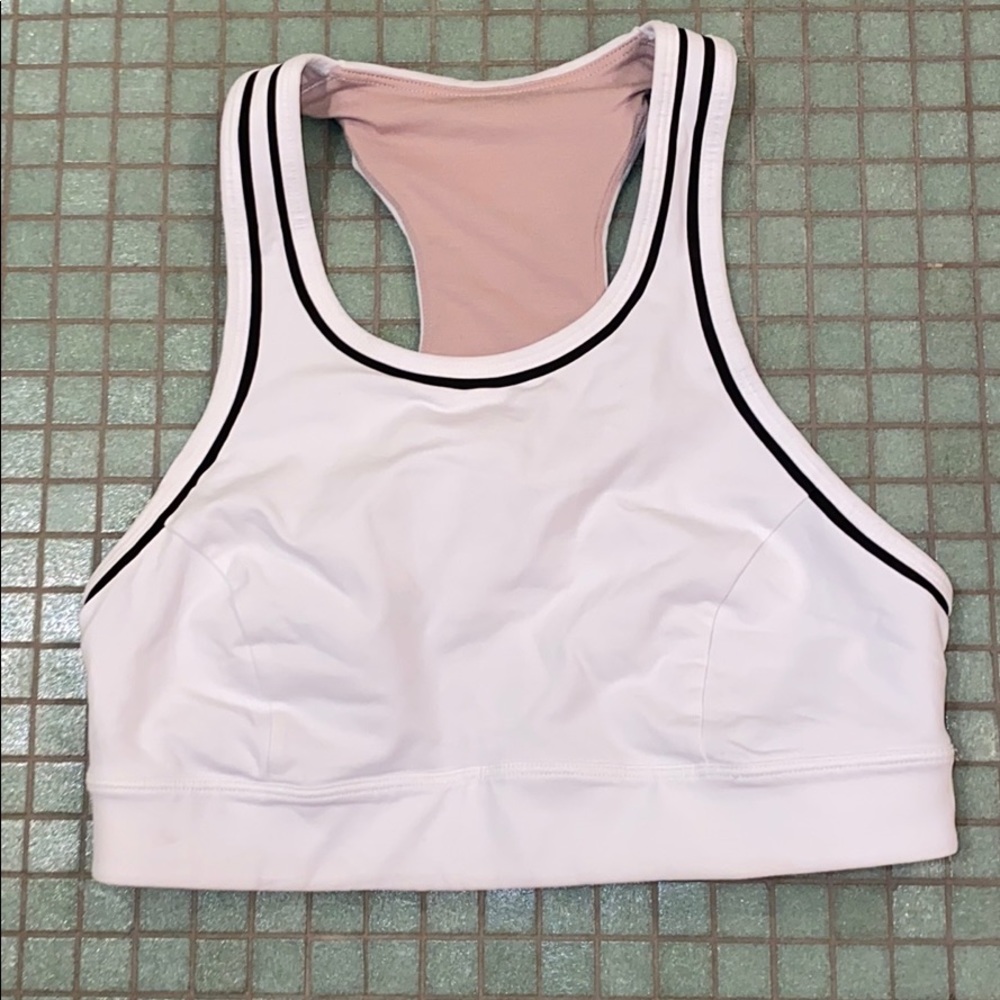 Lululemon sports bra size 6
